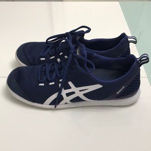 ASICS metrolyte sneaker